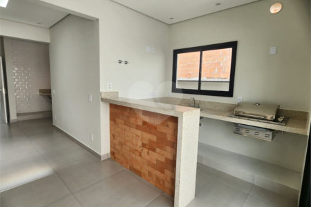 Casa à venda com 3 suítes no condomínio Terras de São Francisco, Vinhedo - SP