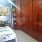 Sobrado à venda com 5 quartos, sendo 3 suítes, em Horto, São Paulo, SP