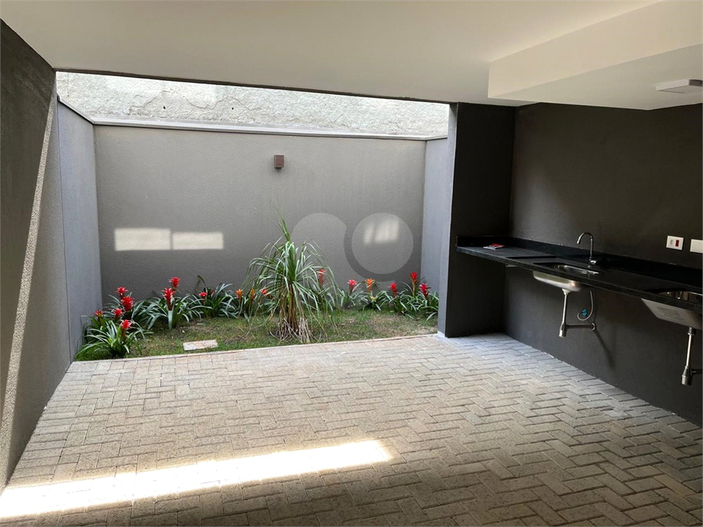 Casa à venda com 2 suítes no condomínio Cube Villa, São Paulo - SP