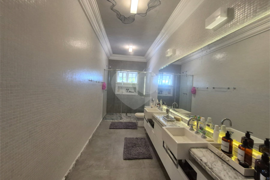 Casa à venda com 5 suítes no condomínio Associação Reserva das Hortênsias, Mairiporã - SP