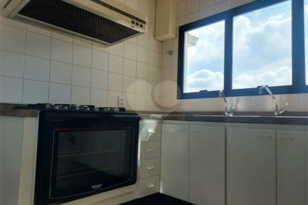 APARTAMENTO PARA LOCAÇÃO NA VILA LEOPOLDINA COM 03 DORM 1 SUITE E 02 VAGAS DE GARAGEM