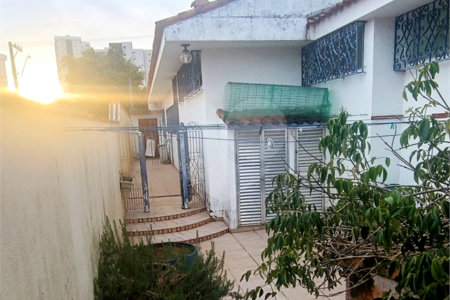 Casa à venda com 5 quartos, sendo 4 suítes, em Jardim Armênia, Mogi das Cruzes, SP