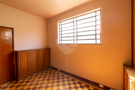 Casa à venda com 4 quartos, sendo 2 suítes, em Perdizes, São Paulo, SP