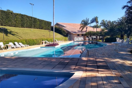 Casa à venda ou para alugar com 3 suítes no condomínio Jardim Vila Paradiso, Indaiatuba - SP