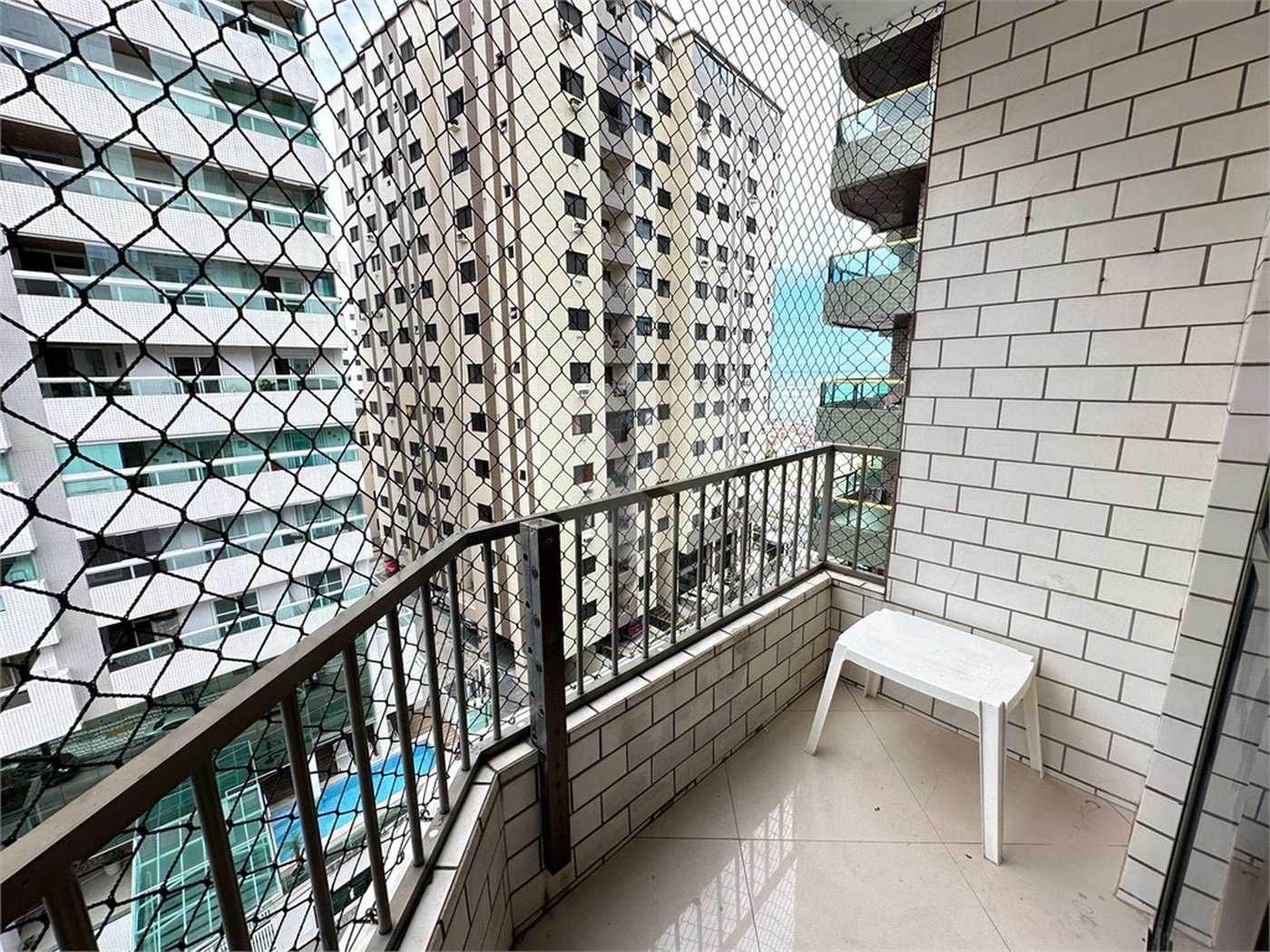 Apartamento à venda com 2 quartos, sendo 1 suíte,  em Aviação, Praia Grande, SP