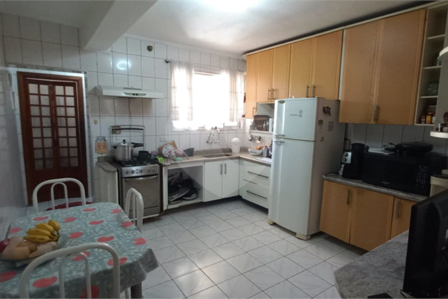 Sobrado à venda com 4 quartos, sendo 1 suíte, em Vila Dom Pedro Ii, São Paulo, SP