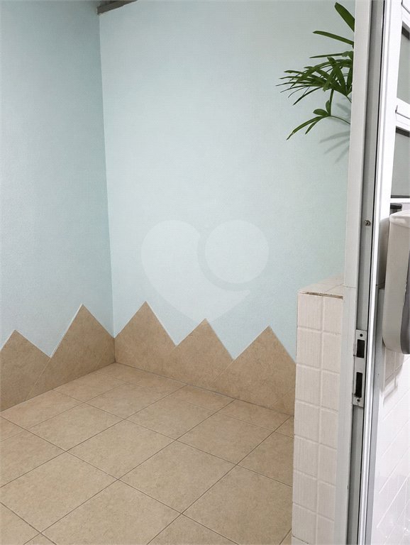 Casa à venda com 3 quartos, sendo 1 suíte, no condomínio Morada do Horto, São Paulo - SP