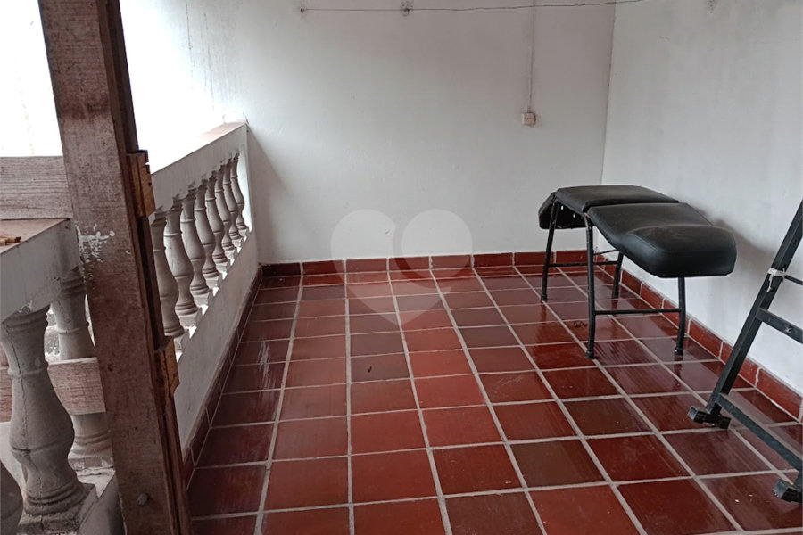 Sobrado à venda com 2 quartos em Horto, São Paulo, SP