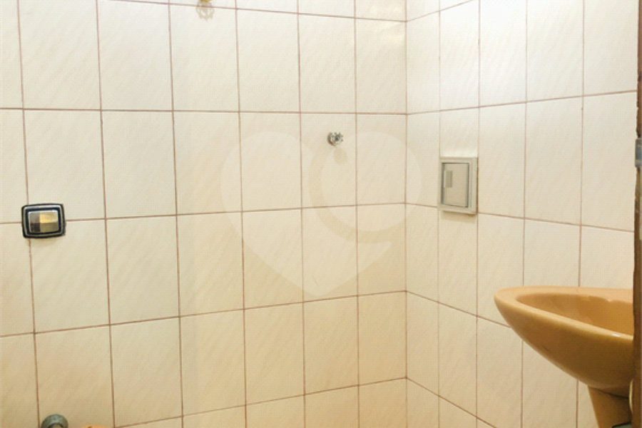 Sobrado à venda com 3 quartos, sendo 1 suíte, em Vila Romero, São Paulo, SP