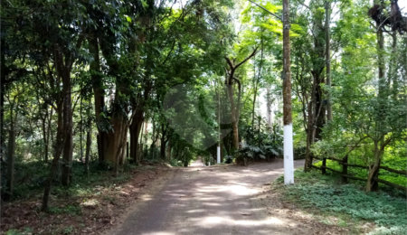 Terreno à venda em Guarapiranga, São Paulo, SP