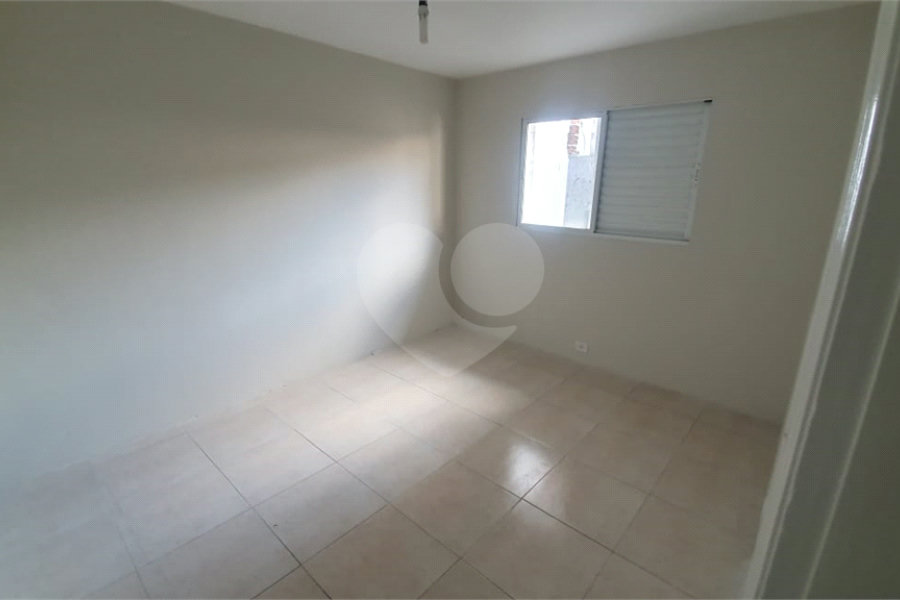Sobrado à venda com 3 quartos, sendo 1 suíte,  em Horto, São Paulo, SP