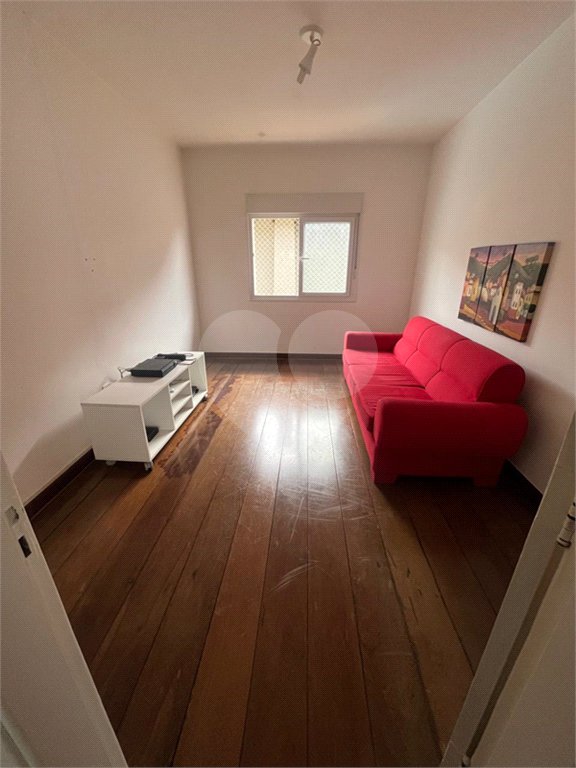 Casa à venda com 4 quartos, sendo 2 suítes,  em Vila Inah, São Paulo, SP