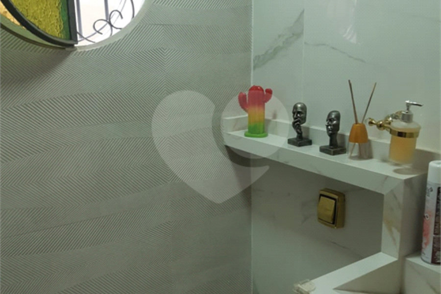 Sobrado à venda com 3 quartos, sendo 1 suíte, em Vila Mazzei, São Paulo, SP