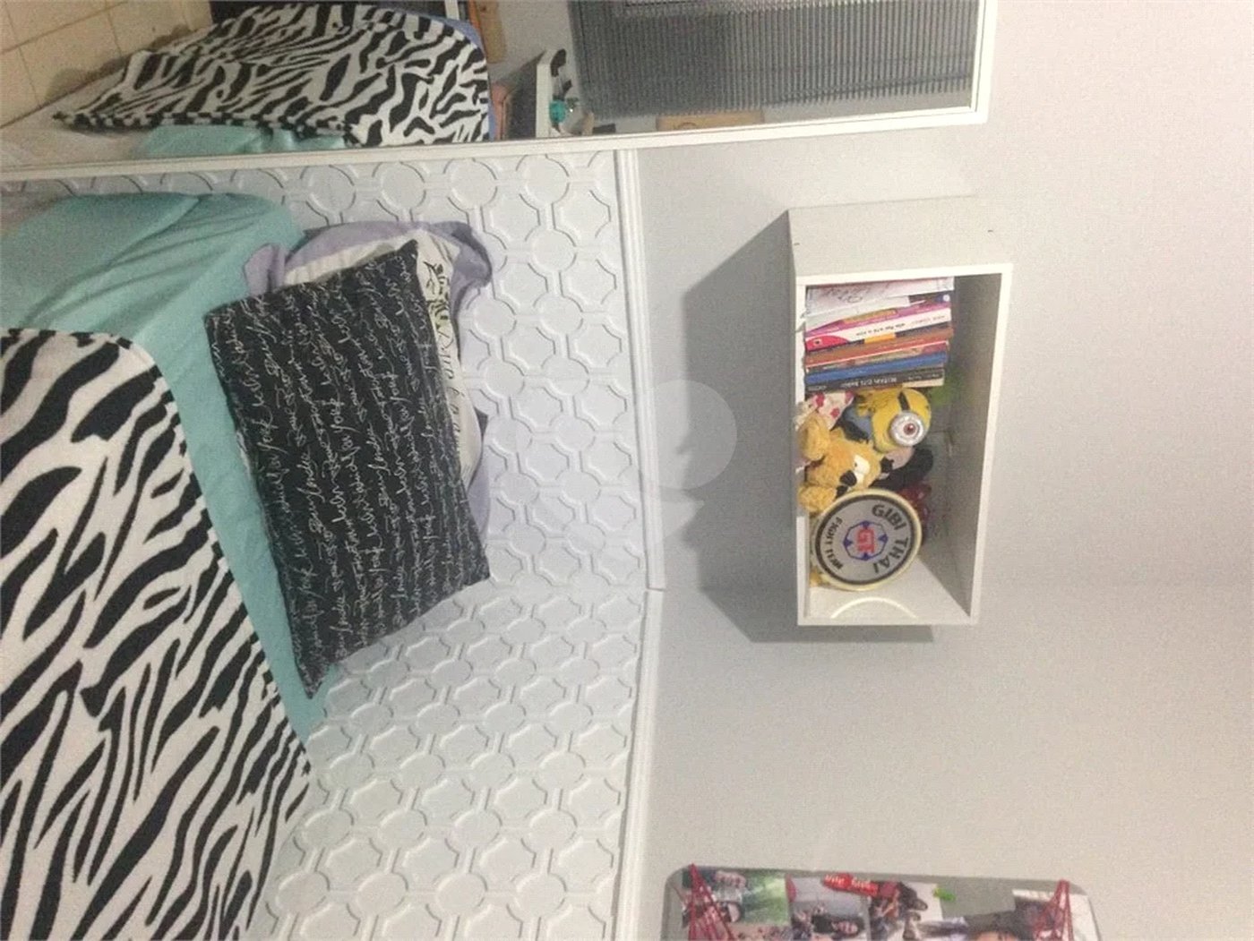 Casa à venda com 3 quartos, sendo 1 suíte, no condomínio Village Jardim Versailles, Jundiaí - SP