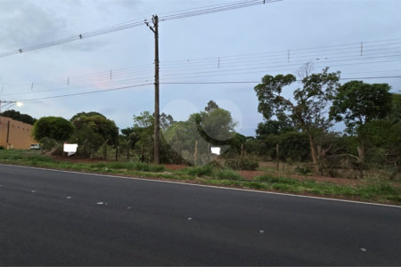 Terreno à venda em Chácara Velosa, Araraquara, SP