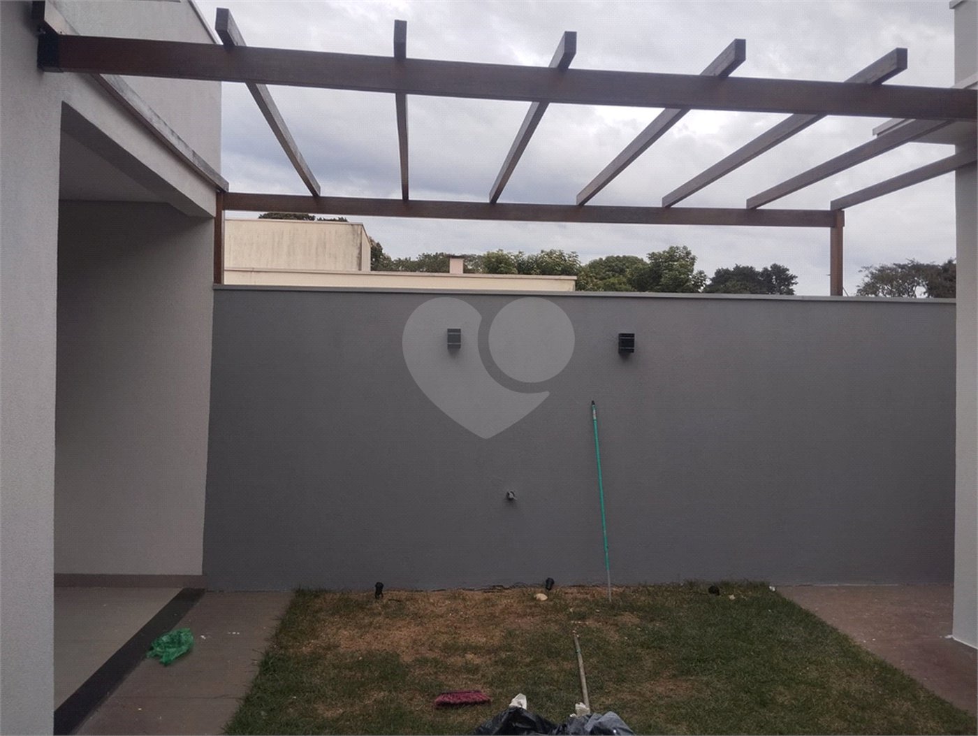 Casa para alugar com 3 quartos, sendo 1 suíte, no condomínio Residencial Reserva do Campo, Araraquara - SP