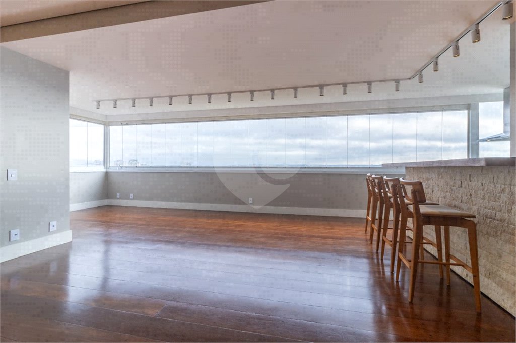 Apartamento à venda com 4 suítes em Vila Sofia, São Paulo, SP