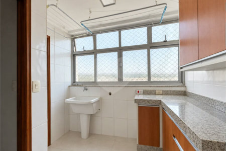 Apartamento com 3 dormitórios sendo 1 suíte à venda em Higienópolis, São Paulo - SP