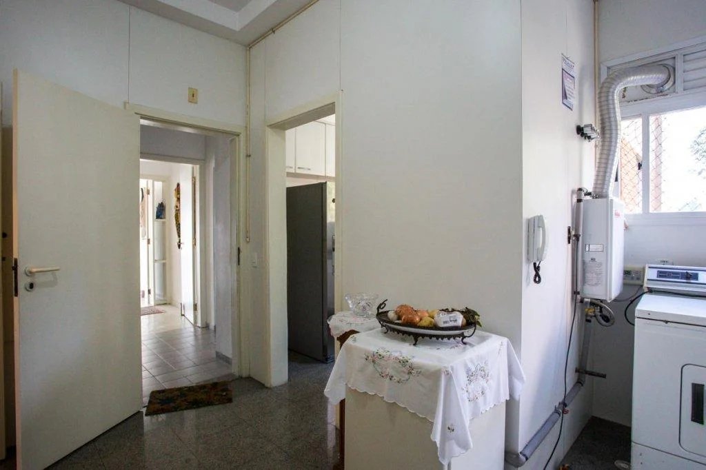Apartamento à venda ou para alugar com 4 suítes em Jardim Fonte do Morumbi, São Paulo, SP