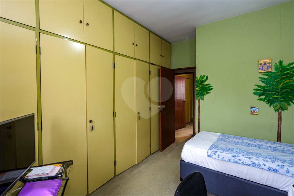 Casa de Vila para alugar com 4 quartos, sendo 1 suíte, em Granja Julieta, São Paulo, SP
