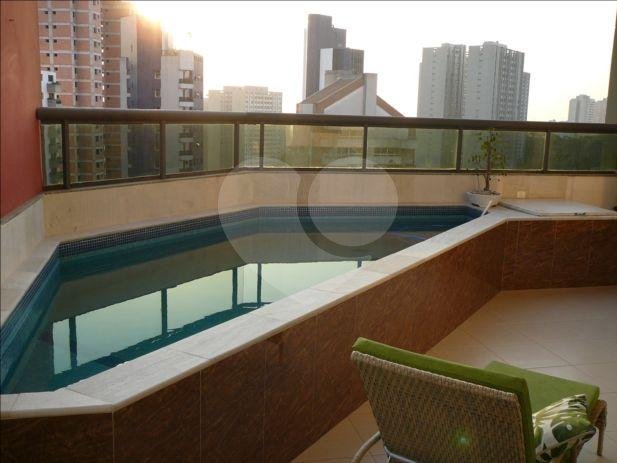 APARTAMENTO UM POR ANDAR!
