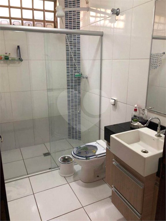 Sobrado para venda na cidade de Ibaté-SP.