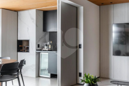 Apartamento à venda com 2 suítes em Vila Olímpia, São Paulo, SP