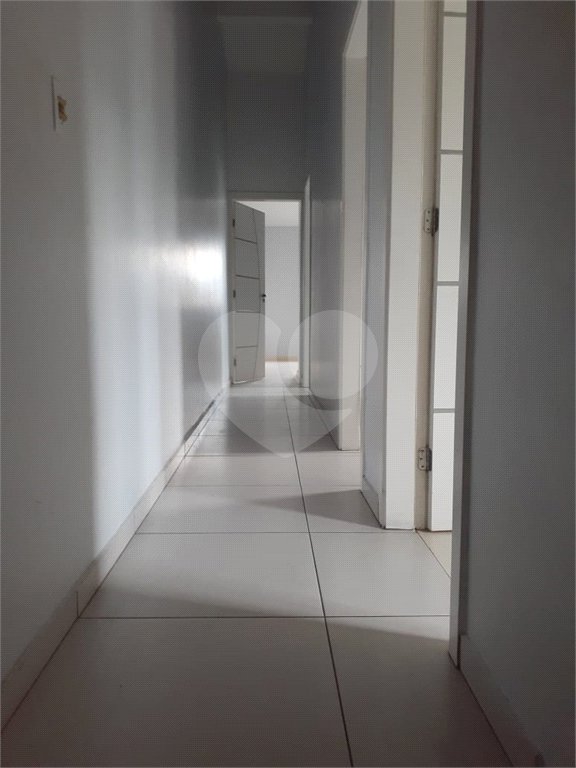 Sobrado à venda com 4 quartos, sendo 2 suítes, em Tremembé, São Paulo, SP