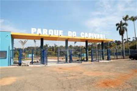Terreno à venda com 1 suíte no condomínio Picollo Villaggio, Louveira - SP
