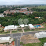 Casa à venda com 3 quartos, sendo 1 suíte, no condomínio Village Moutonnée, Salto - SP