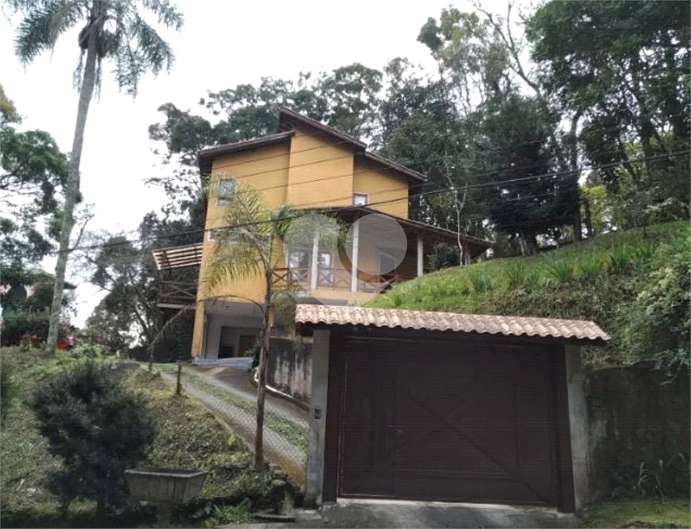 Casa à venda com 4 quartos, sendo 2 suítes,  no condomínio Parque Imperial da Cantareira, Mairiporã - SP