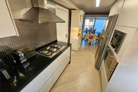 Apartamento mobiliado alto padrão, para venda ou locação, com 4 suítes e 4 vagas, em condomínio-clube no Ipiranga!