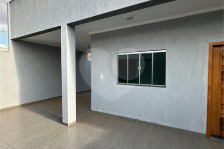Casa à venda com 3 quartos, sendo 2 suítes, em Residencial Ponta Porã I, Ponta Porã, MS