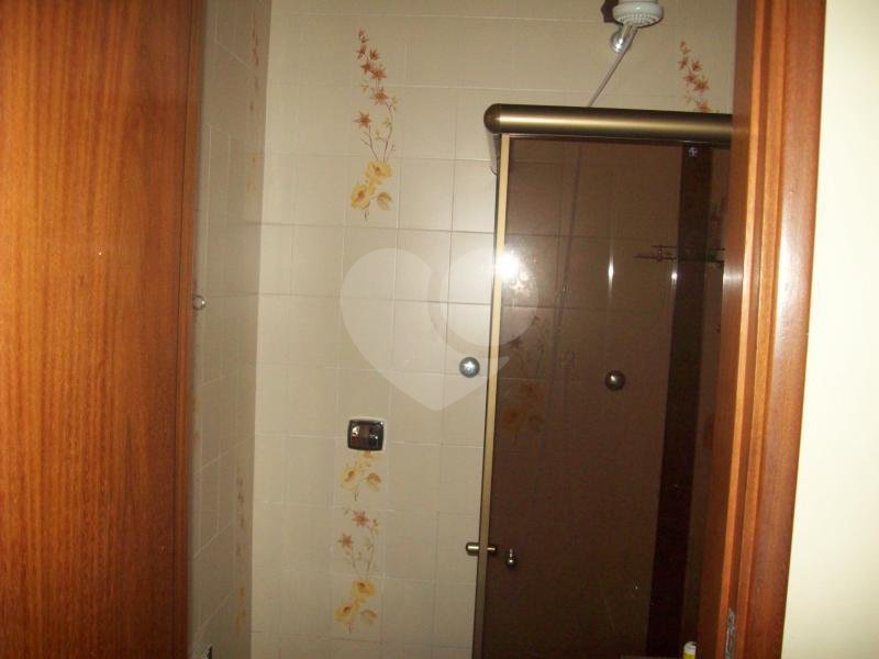 Casa Térrea à venda com 3 quartos, sendo 1 suíte, em Vila Constança, São Paulo, SP