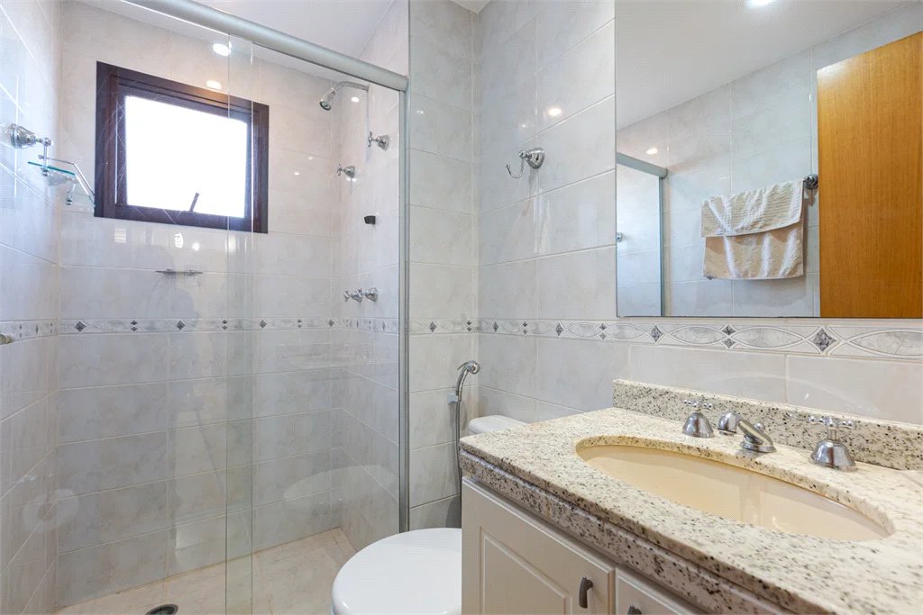 Apartamento à venda com 3 suítes em Alto da Lapa, São Paulo, SP