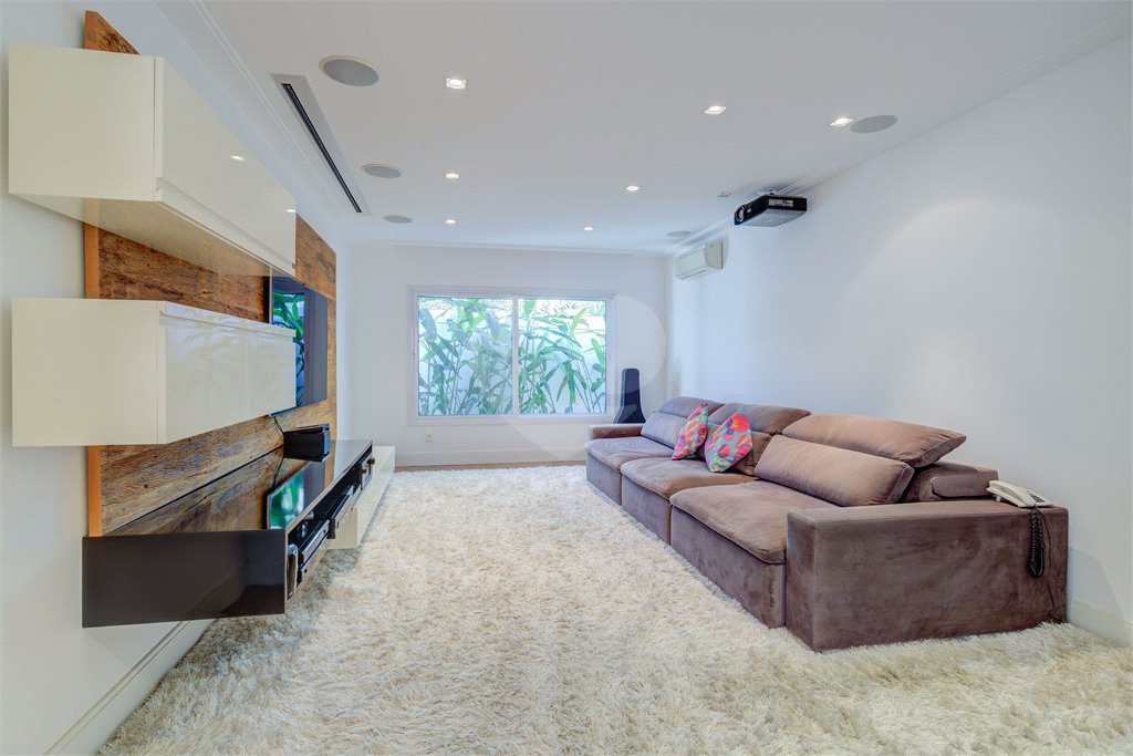 Casa Térrea à venda com 4 suítes em Alto da Boa Vista, São Paulo, SP