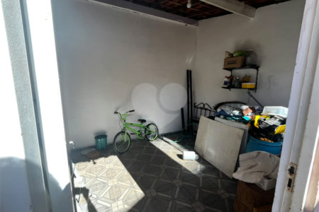 Casa à venda com 3 quartos, sendo 1 suíte,  em Vila Barth, Itapetininga, SP