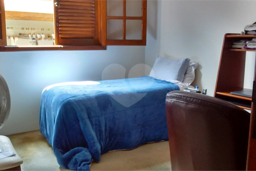 Casa à venda com 5 quartos, sendo 2 suítes, em Horto Florestal, São Paulo, SP