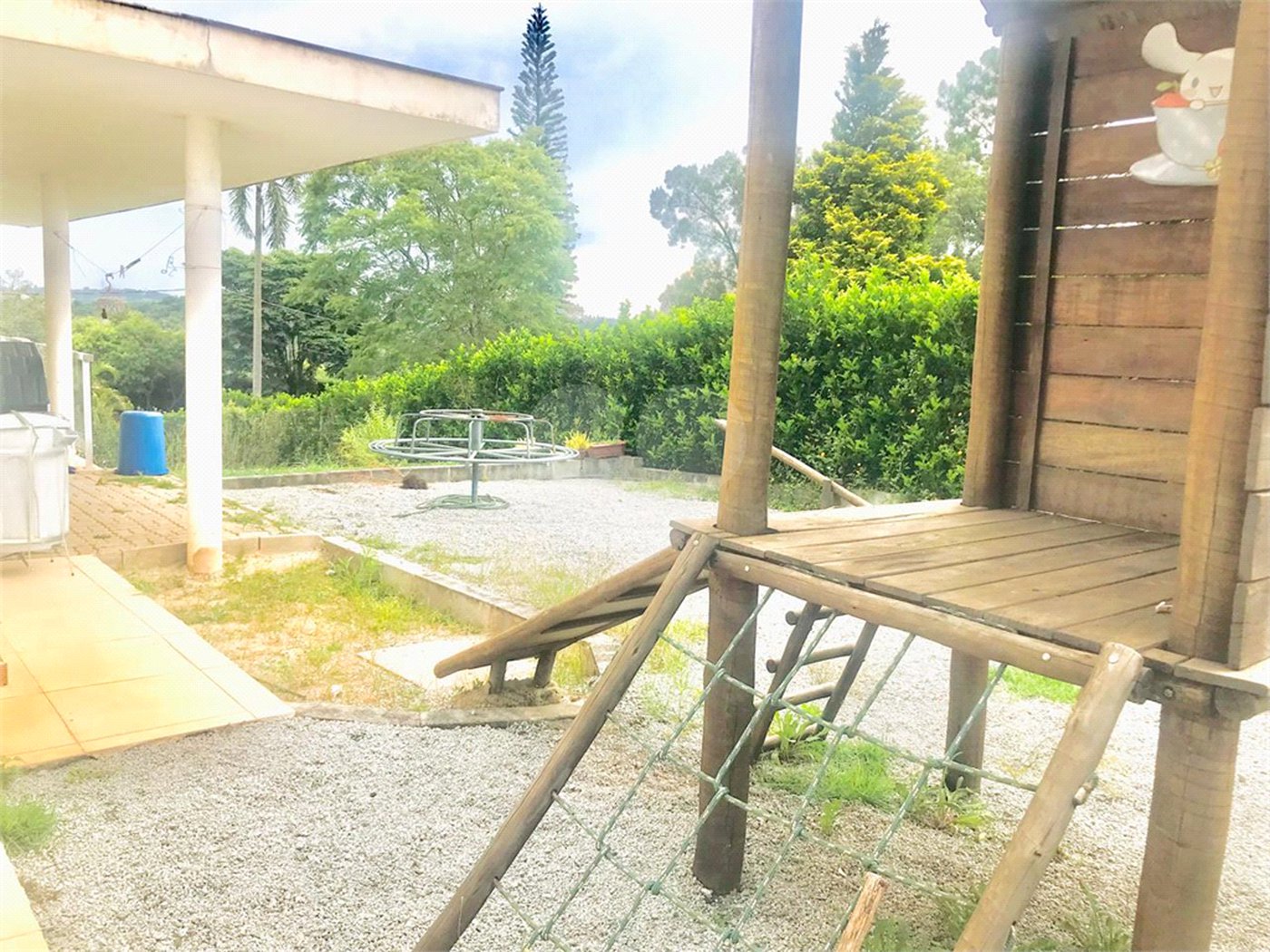 Casa à venda com 3 quartos, sendo 1 suíte, no condomínio Residencial Patrimônio do Carmo, São Roque - SP