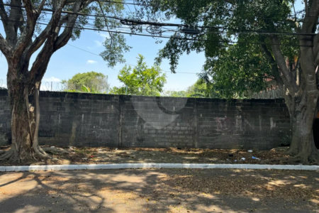 Terreno à venda em Interlagos, São Paulo, SP