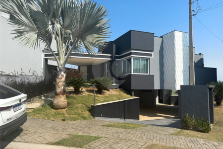 Casa à venda com 3 suítes no condomínio Aruã, Mogi das Cruzes - SP