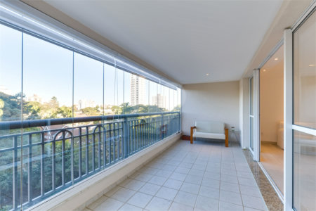 Apartamento à venda com 3 suítes em Alto da Boa Vista, São Paulo, SP