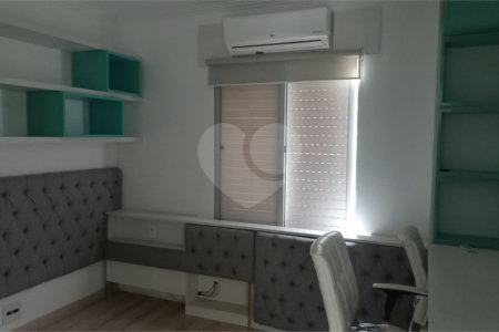 Apartamento à venda com 3 quartos, sendo 1 suíte,  em Vila Andrade, São Paulo, SP