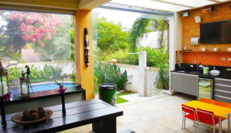 Casa à venda com 4 suítes no condomínio Vilaggio Monte Alegre, São Paulo - SP