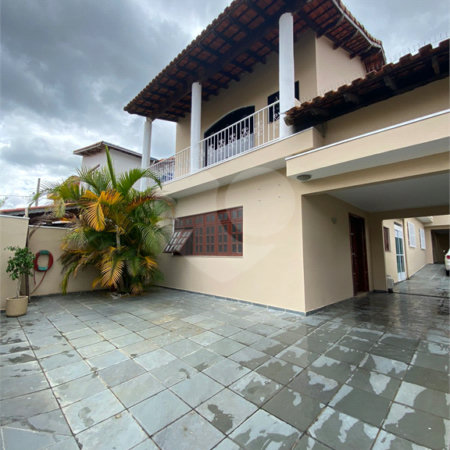 Sobrado à venda com 5 quartos em Jardim São Pedro, Mogi das Cruzes, SP