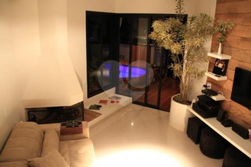 Apartamento à venda com 1 suíte em Vila Suzana, São Paulo, SP