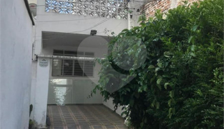 Casa à venda com 3 quartos, sendo 1 suíte,  em Vila Olímpia, São Paulo, SP