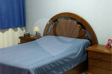 Sobrado à venda com 3 quartos, sendo 1 suíte, em Parada Inglesa, São Paulo, SP