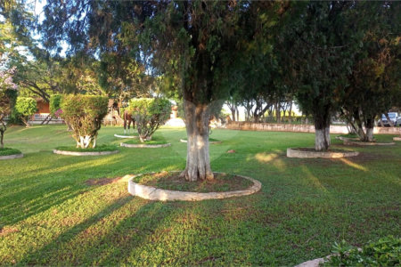 Casa à venda com 4 quartos, sendo 1 suíte,  no condomínio Village da Serra, Araçoiaba da Serra - SP
