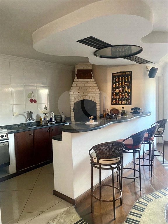 Casa à venda com 4 quartos, sendo 3 suítes, em Jardim Maia, Guarulhos, SP